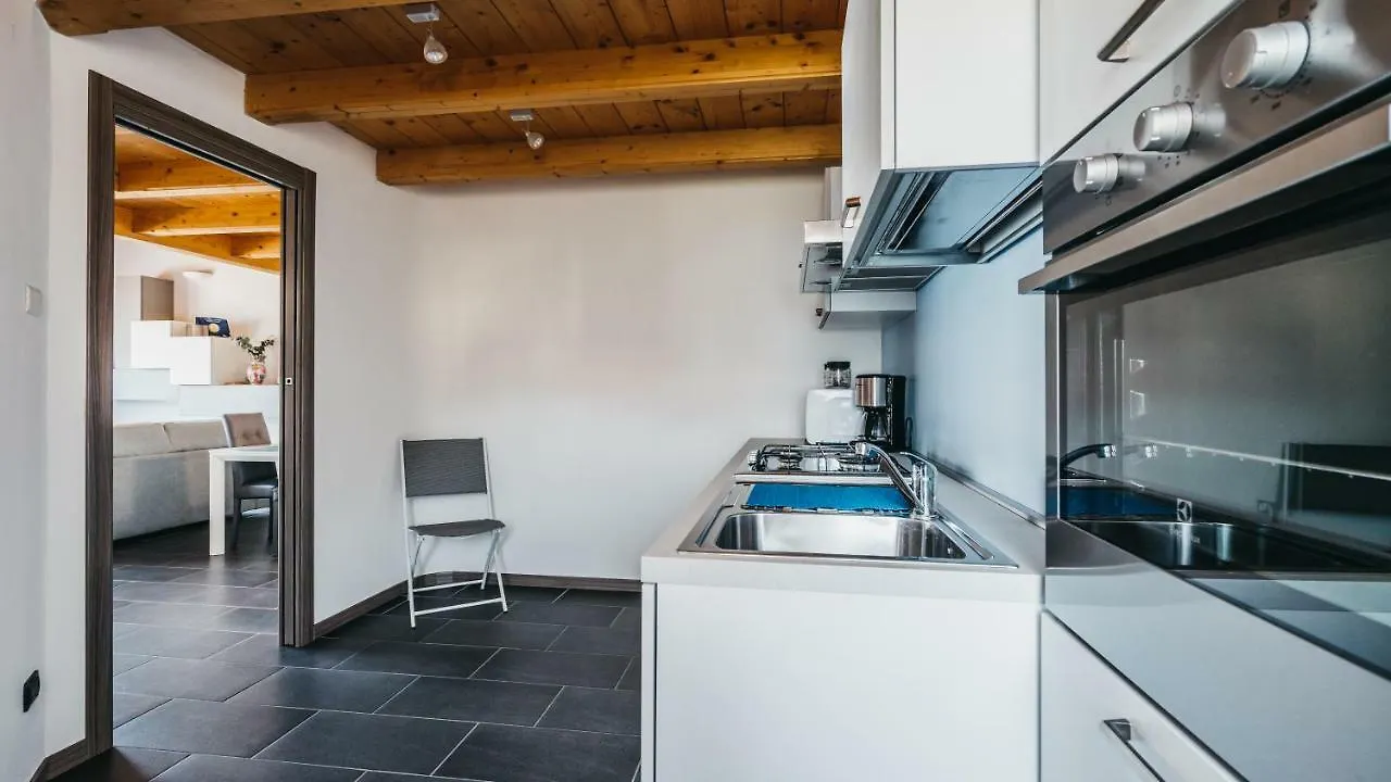 Residence Primavera Bellano 0*,